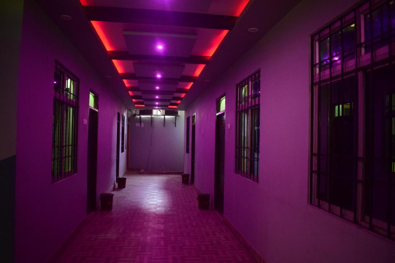 Hotel Shakuntla Palace - 400 Meters Away From Vishnu Pad Temple 7 Mins Walk Gaya Esterno foto