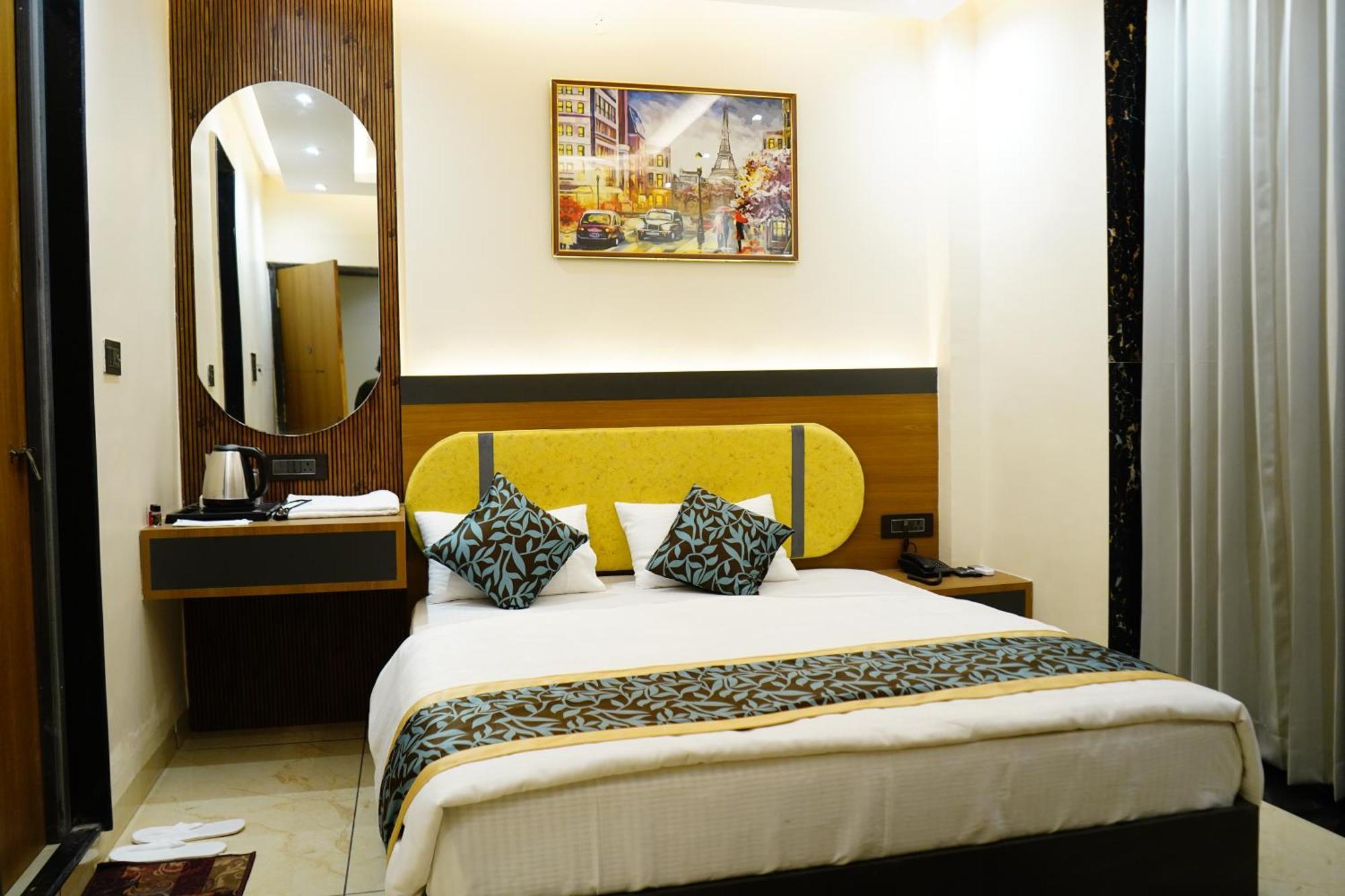 Hotel Shakuntla Palace - 400 Meters Away From Vishnu Pad Temple 7 Mins Walk Gaya Esterno foto