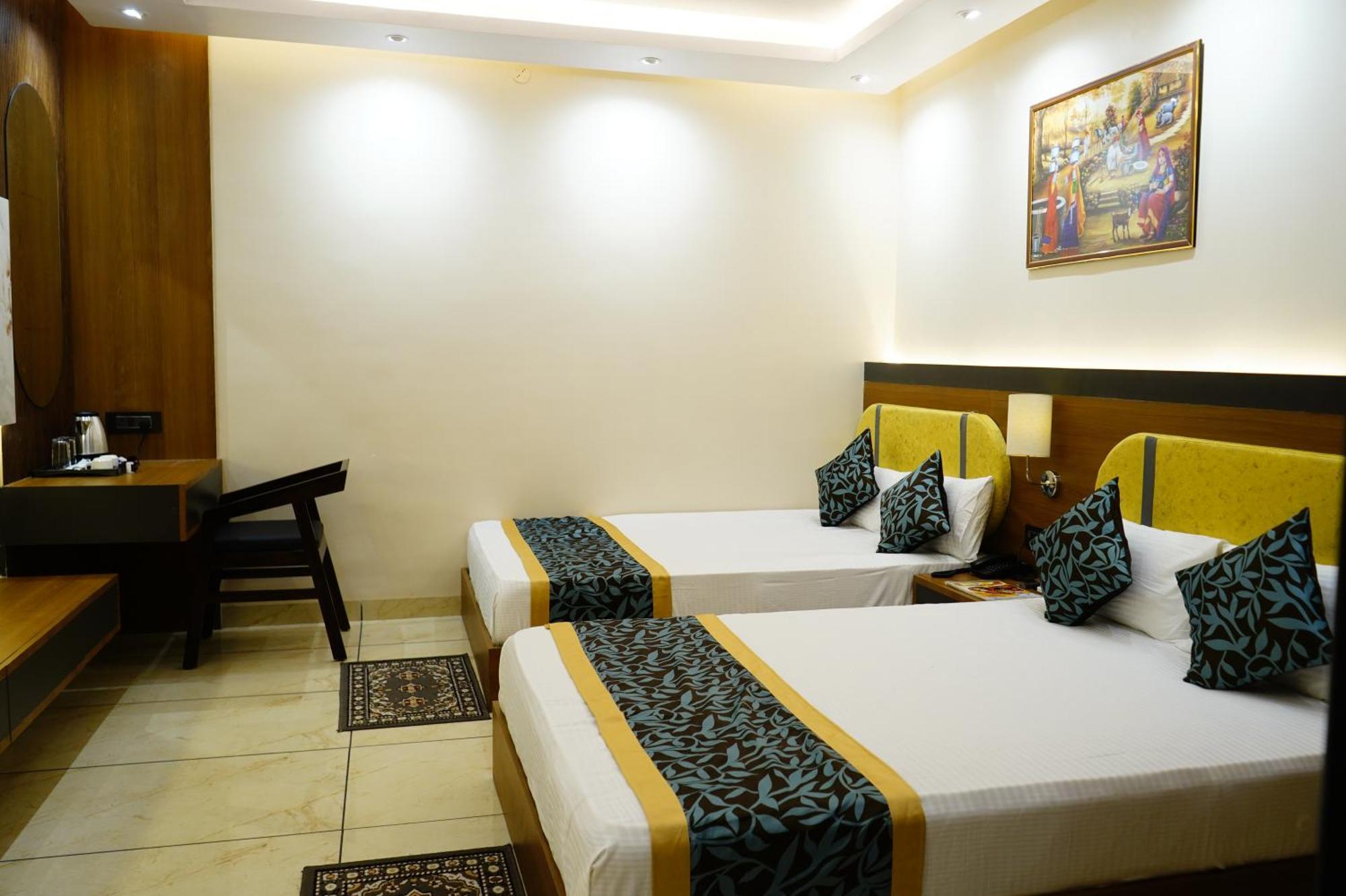 Hotel Shakuntla Palace - 400 Meters Away From Vishnu Pad Temple 7 Mins Walk Gaya Esterno foto