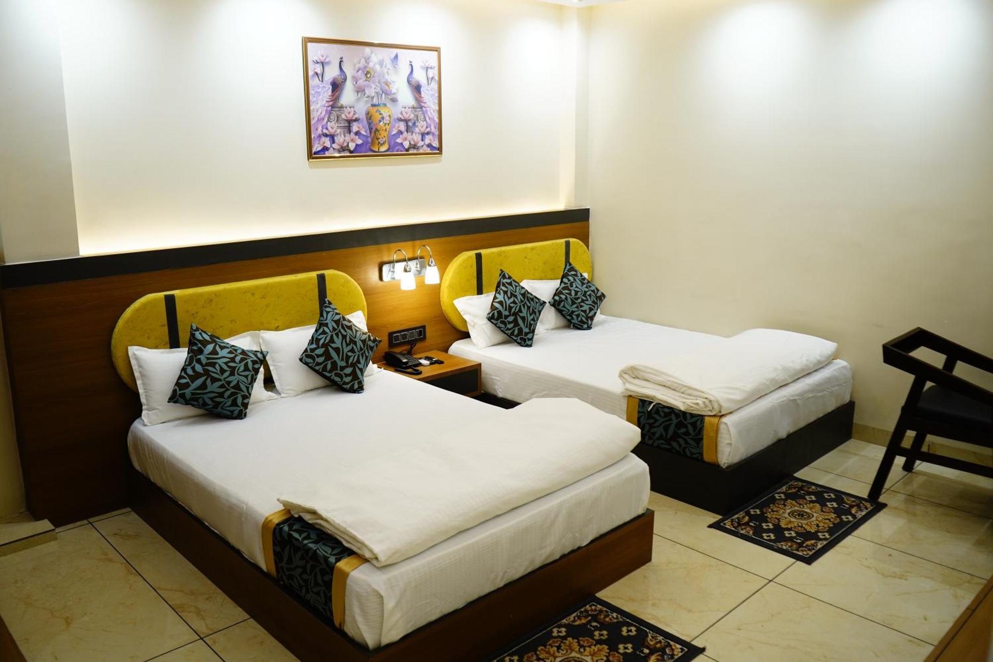 Hotel Shakuntla Palace - 400 Meters Away From Vishnu Pad Temple 7 Mins Walk Gaya Esterno foto