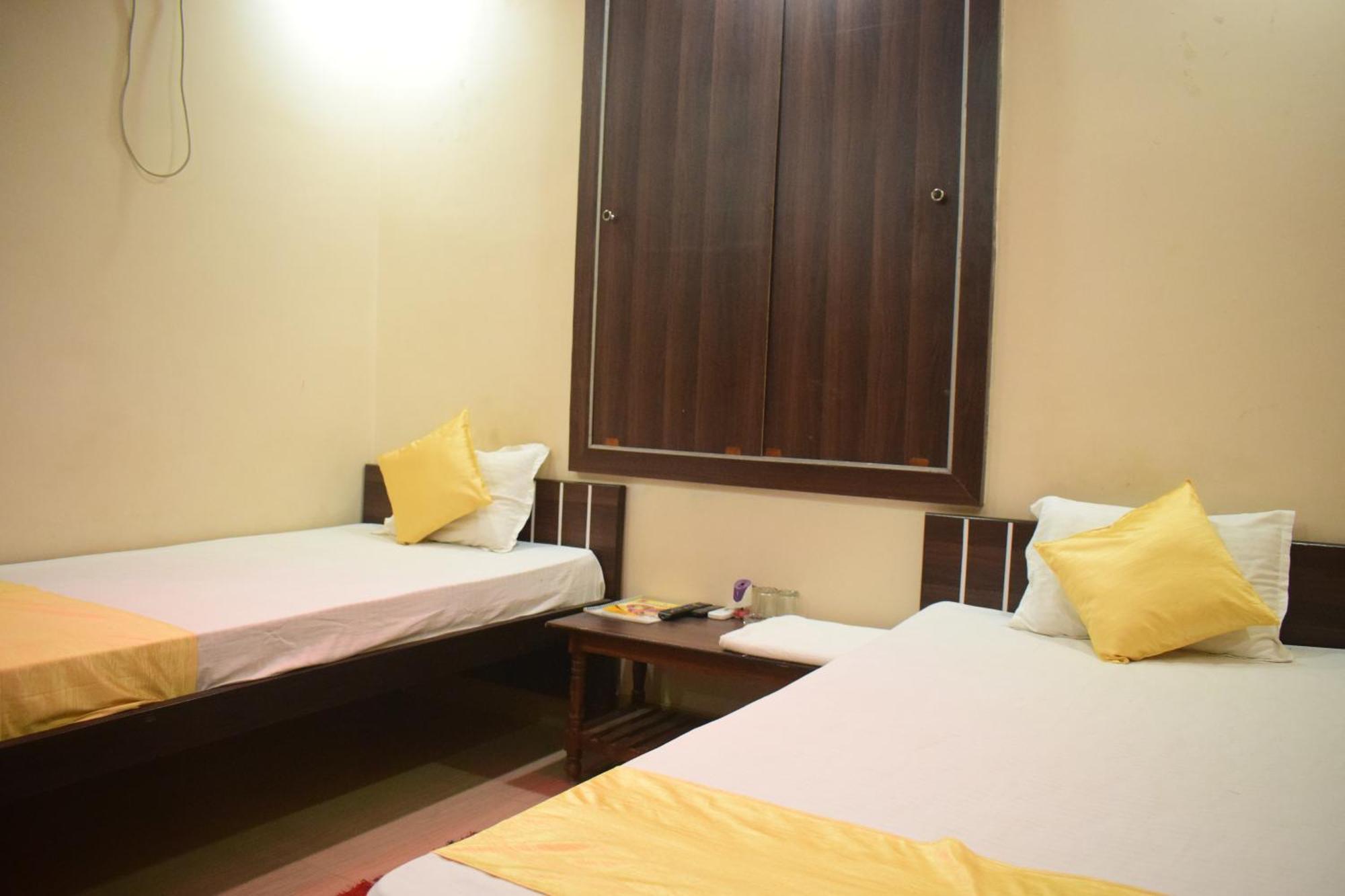 Hotel Shakuntla Palace - 400 Meters Away From Vishnu Pad Temple 7 Mins Walk Gaya Esterno foto